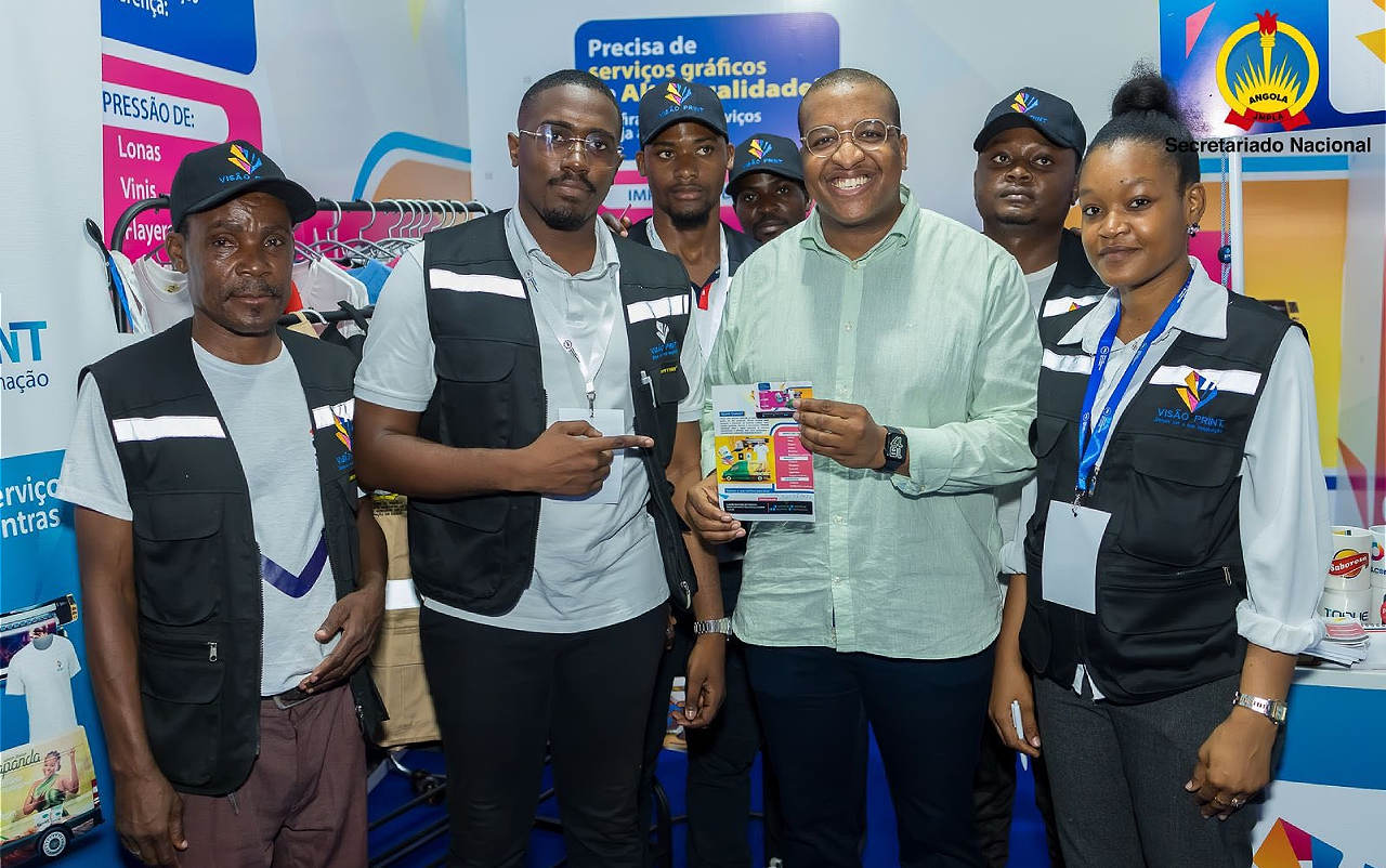 Feira de empreendedorismo reúne centenas de jovens