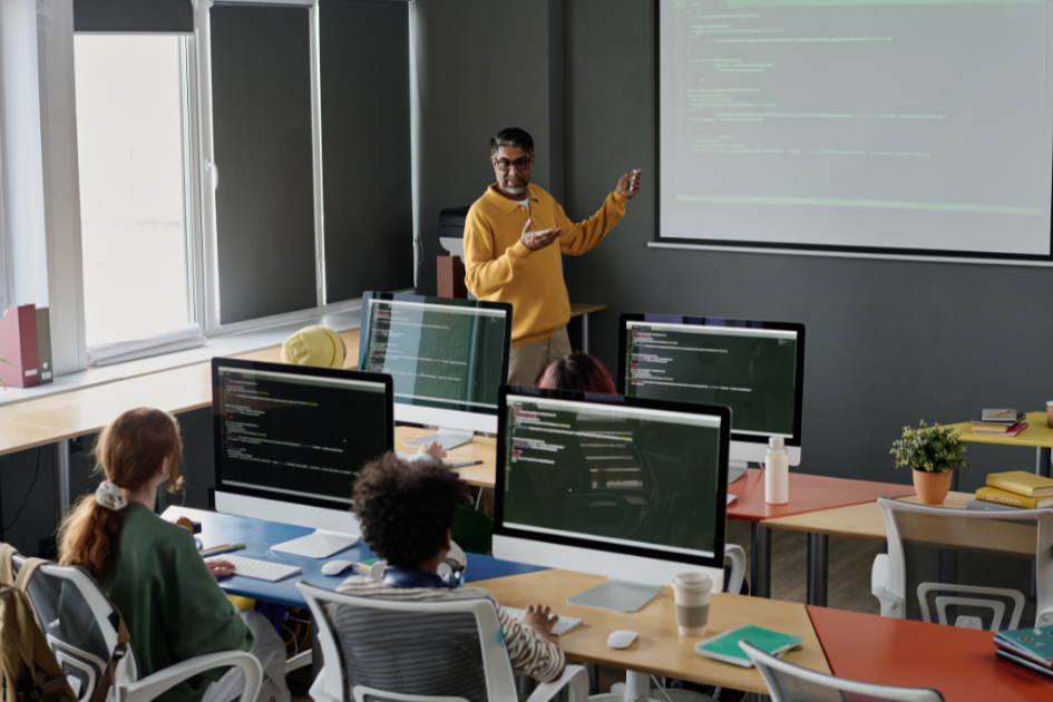 Procura por cursos de programação aumenta